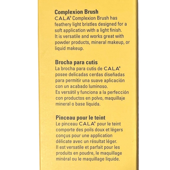 NWT Cala Eco-Friendly Complexion Brush with Bamboo Handle - Picture 3 of 3